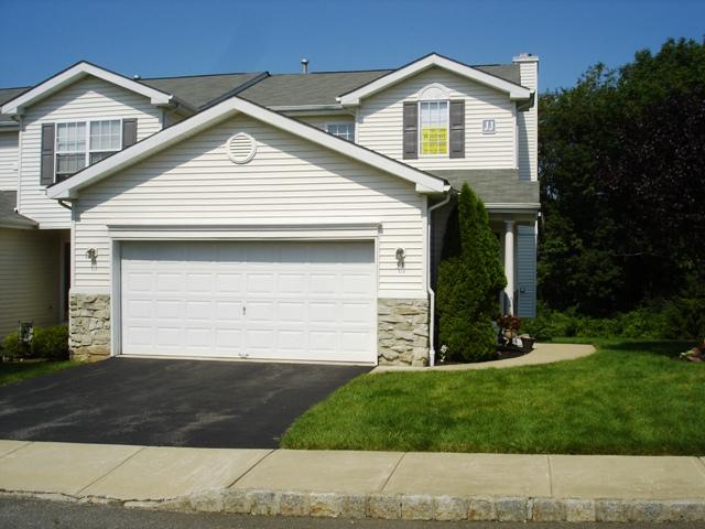 51 Lakeview Drive