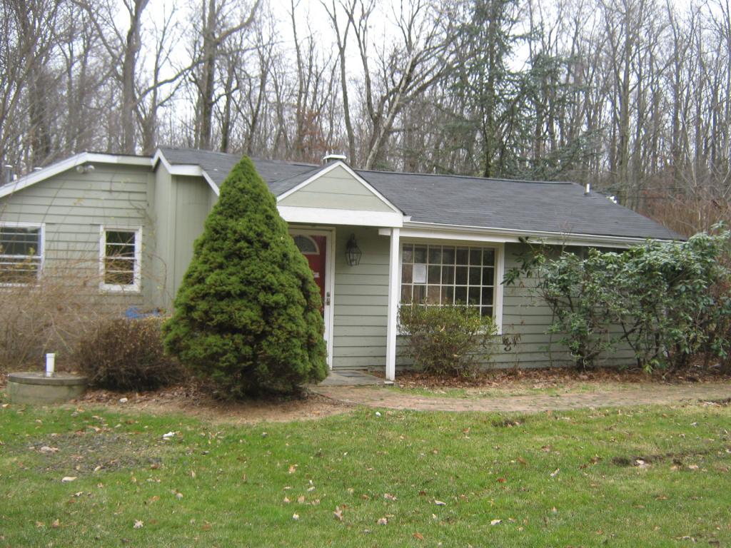 38 ROCK RD