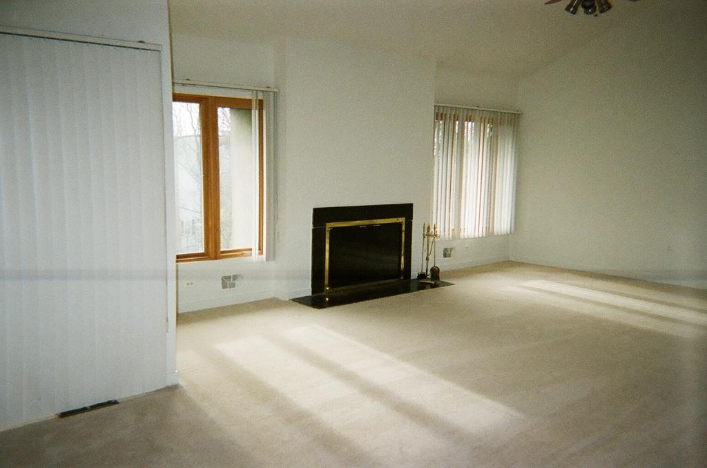 MLS #/Web ID: 2712384