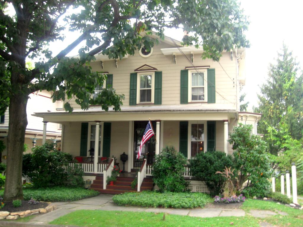 87 Front Street