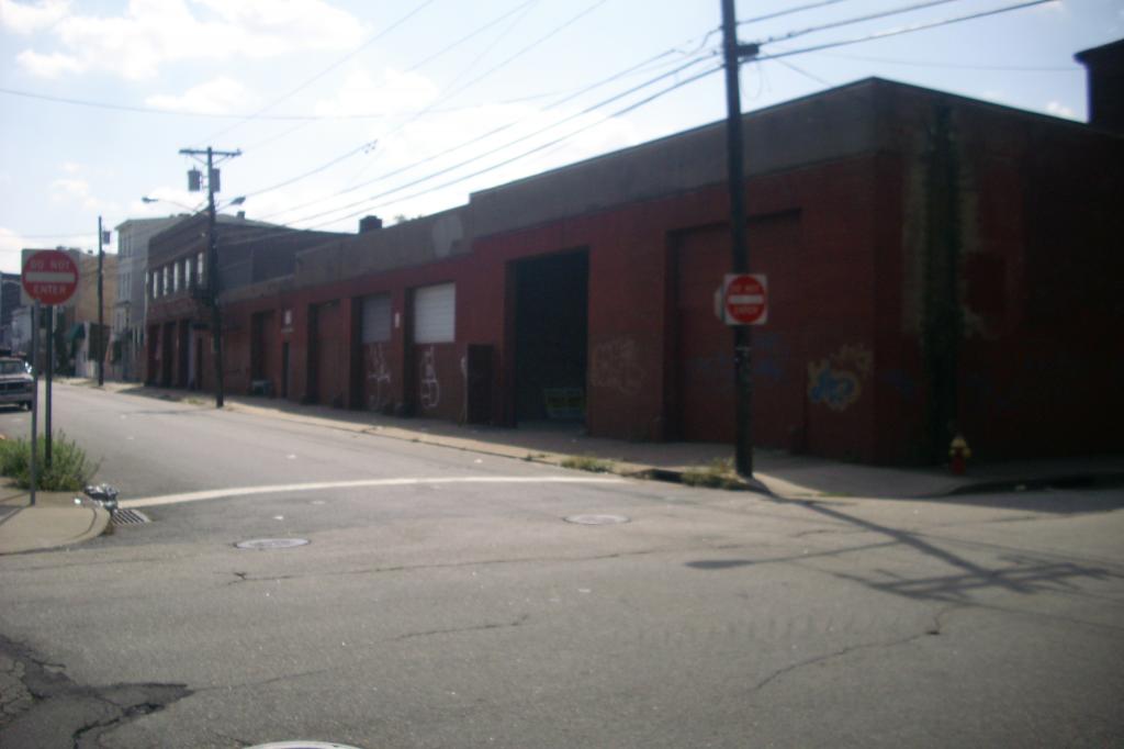 MLS #/Web ID: 2720684
