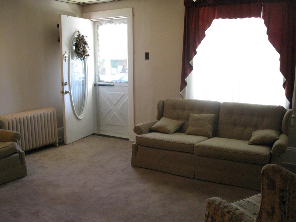 MLS #/Web ID: 2722084