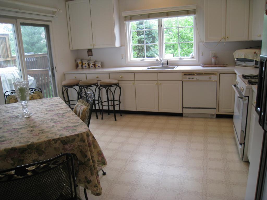 MLS #/Web ID: 2724384