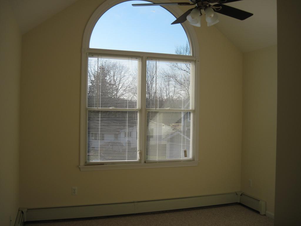 23 HORSESHOE DR