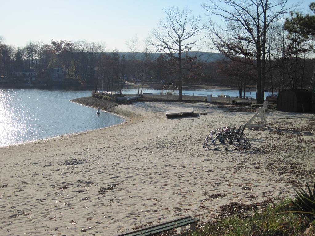 23 HORSESHOE DR