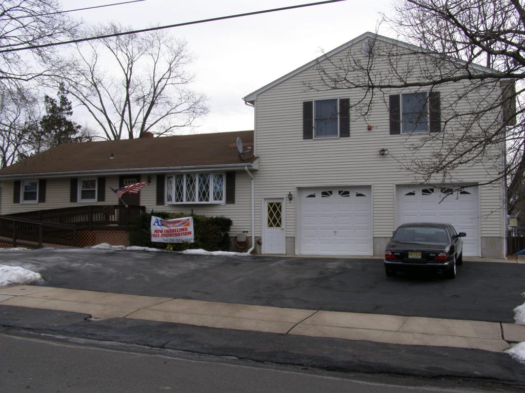 MLS #/Web ID: 2680885
