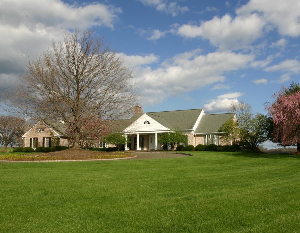 MLS #/Web ID: 2683785