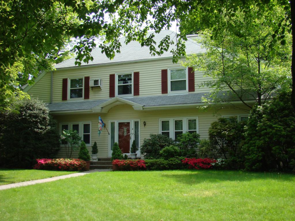 MLS #/Web ID: 2683885