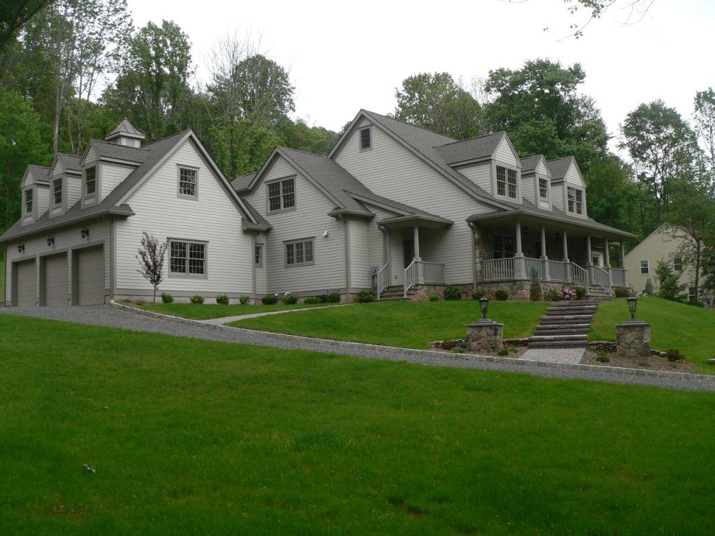 95 Mountain Avenue