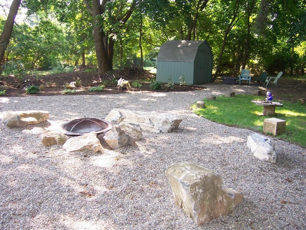 MLS #/Web ID: 2686185
