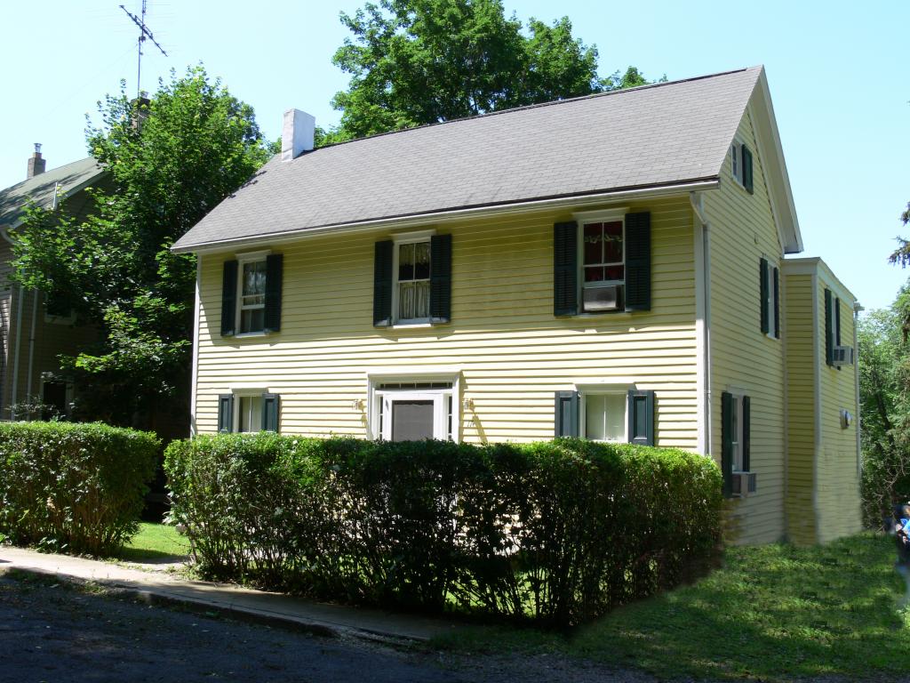 17 CENTRAL AVE