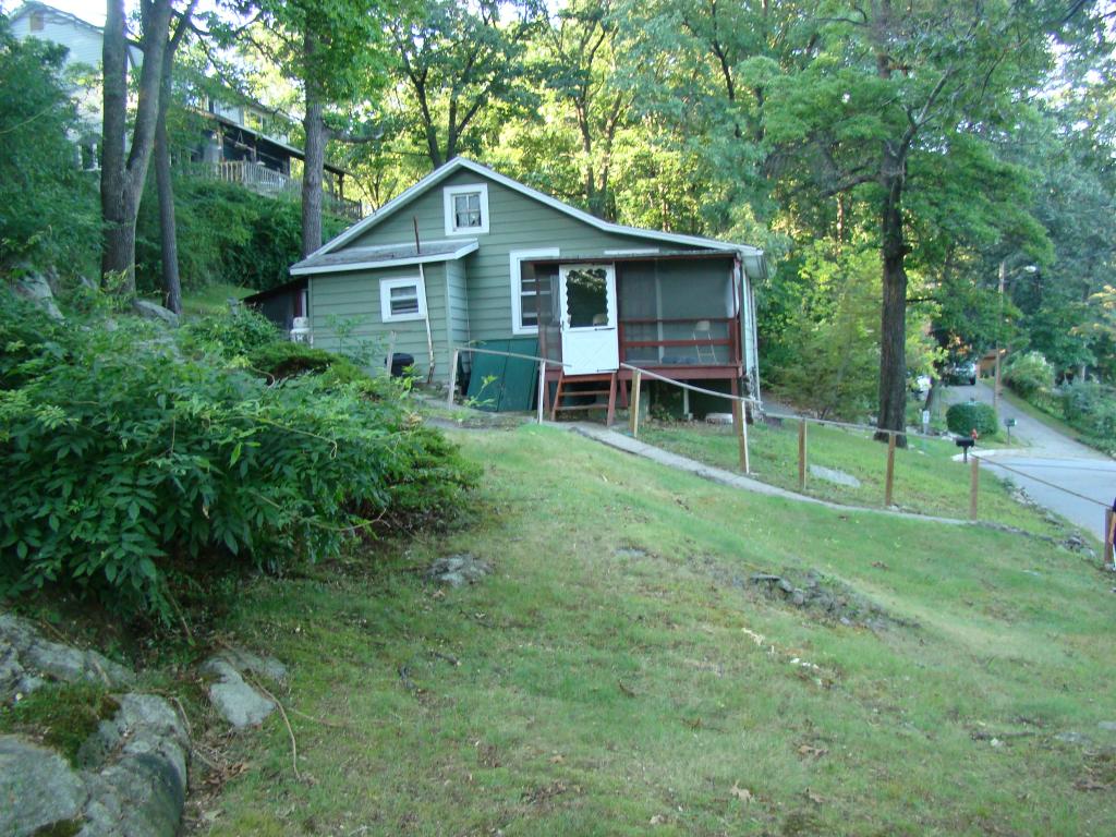 MLS #/Web ID: 2711685