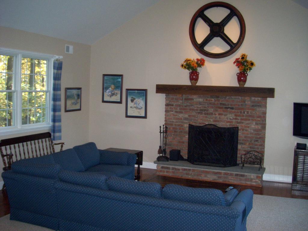 MLS #/Web ID: 2722685