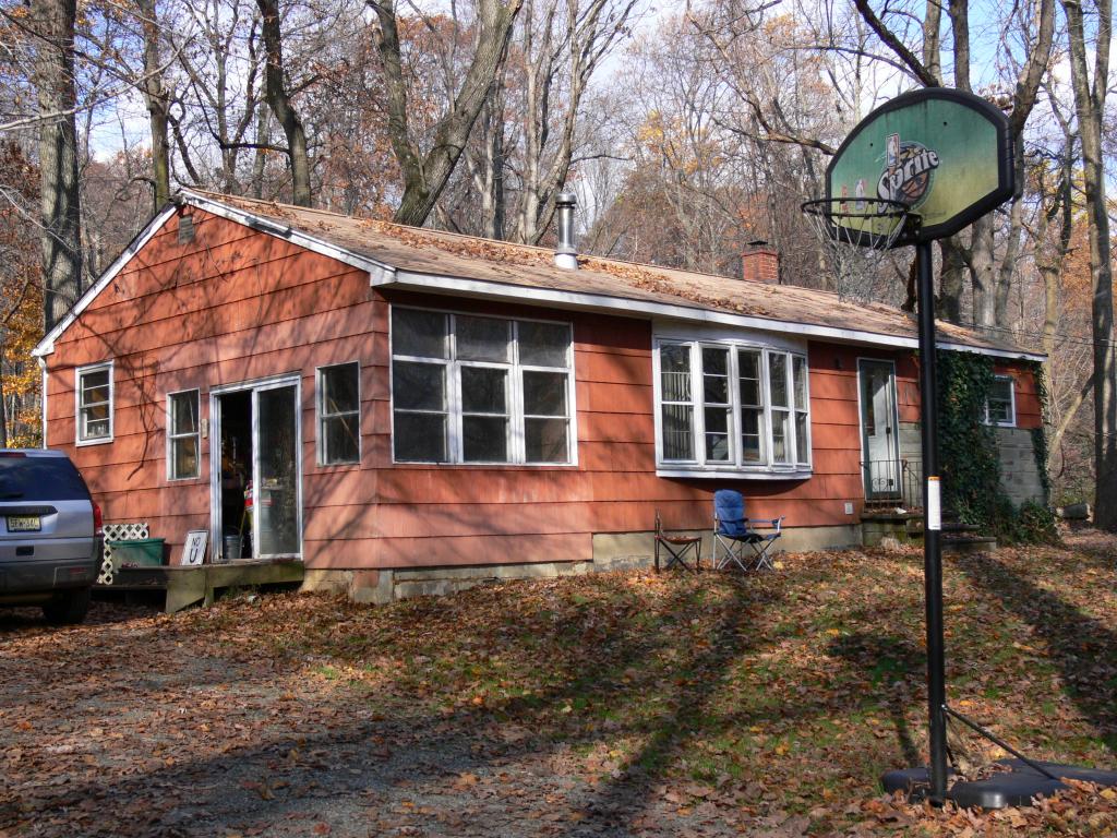 MLS #/Web ID: 2725185