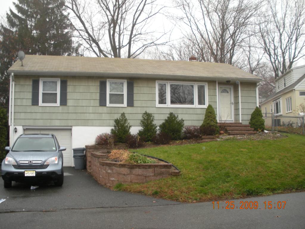 MLS #/Web ID: 2729885