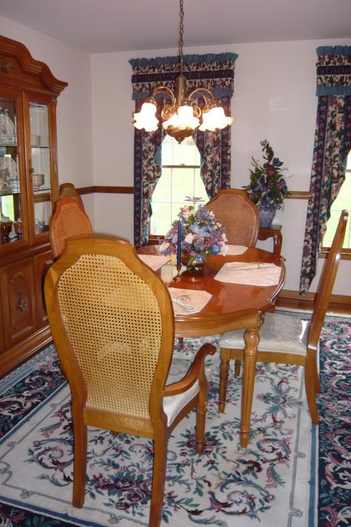 20 EDGEMERE TER