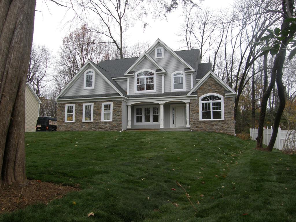 MLS #/Web ID: 2659586