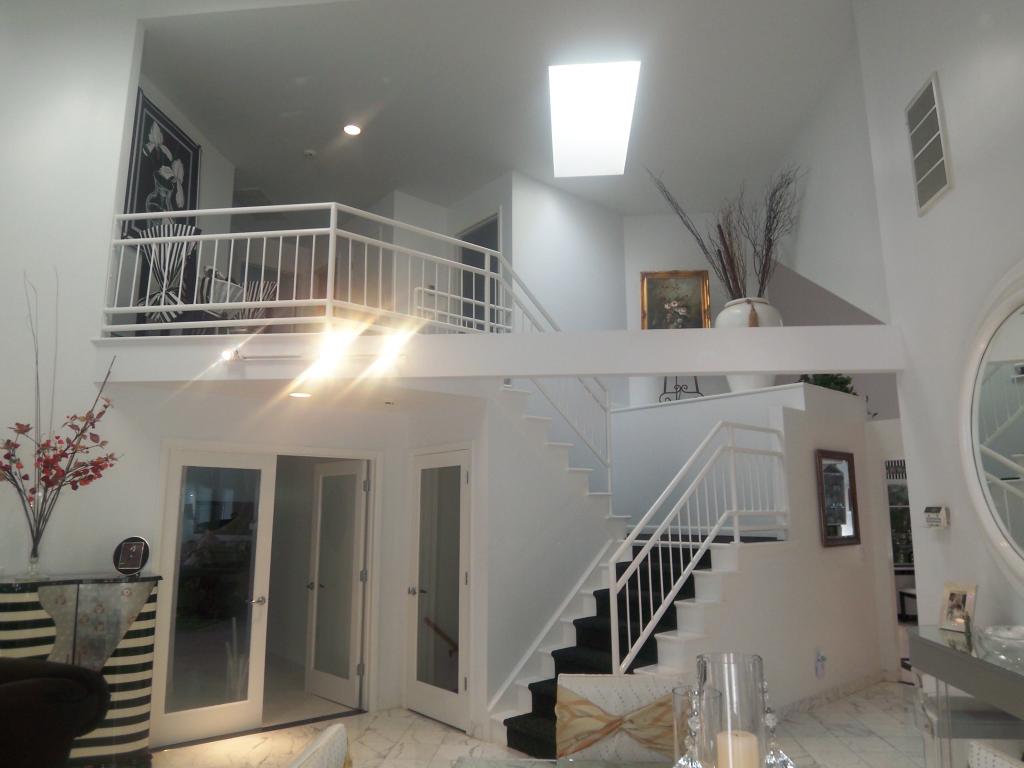 MLS #/Web ID: 2668086