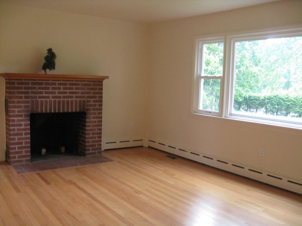 320 RARITAN AVE