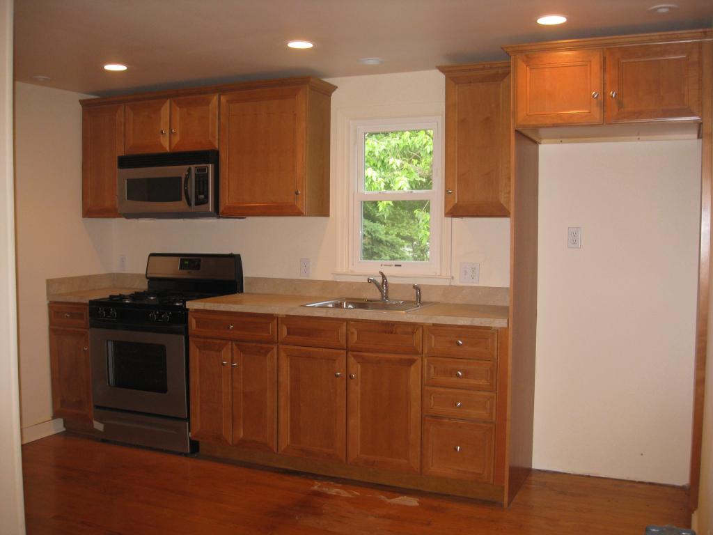 320 RARITAN AVE