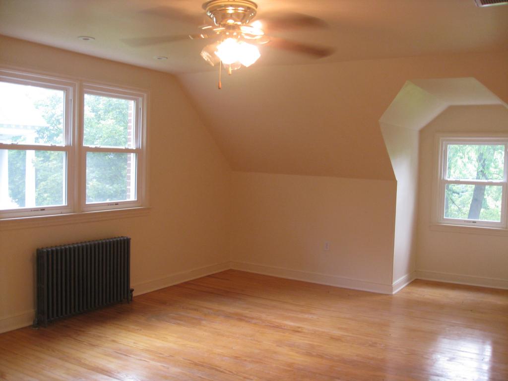 320 RARITAN AVE
