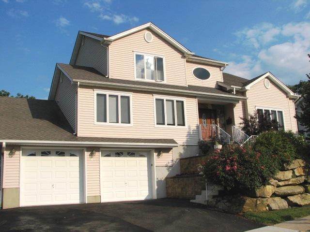 MLS #/Web ID: 2694986