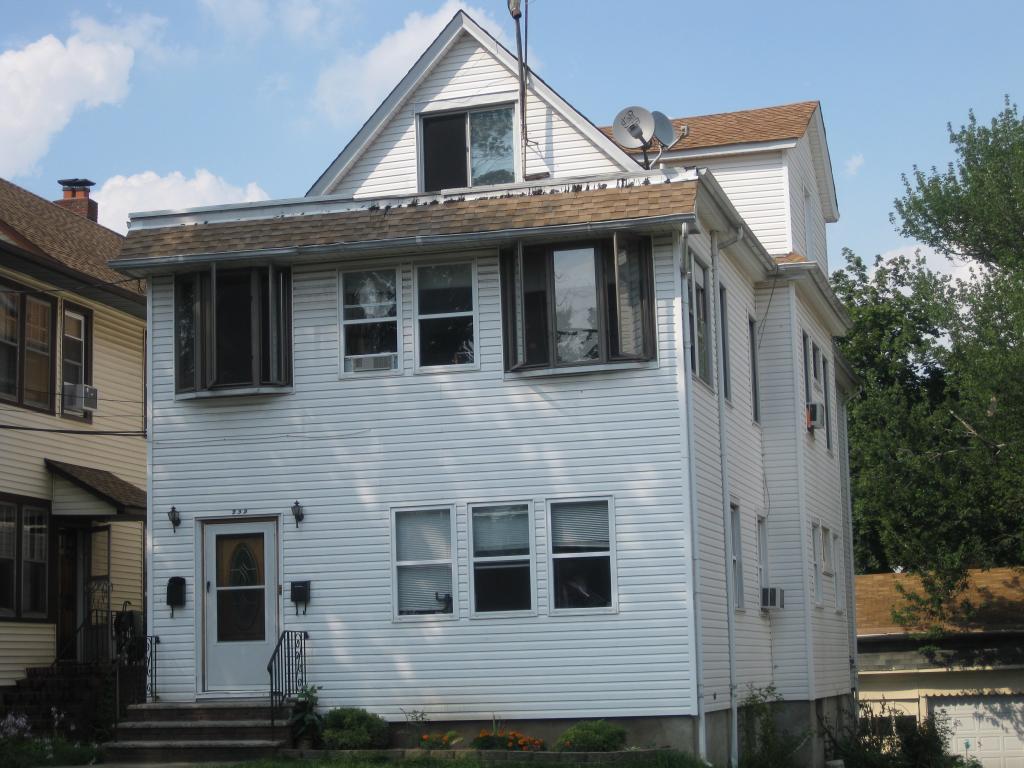MLS #/Web ID: 2699686