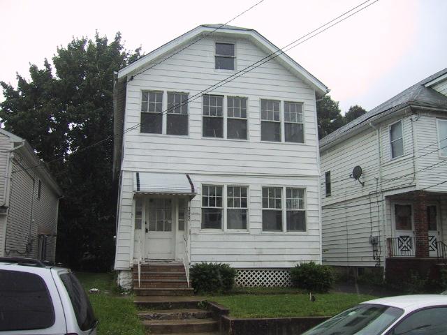 392 E 9TH AVE