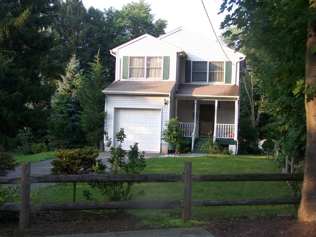 MLS #/Web ID: 2705186