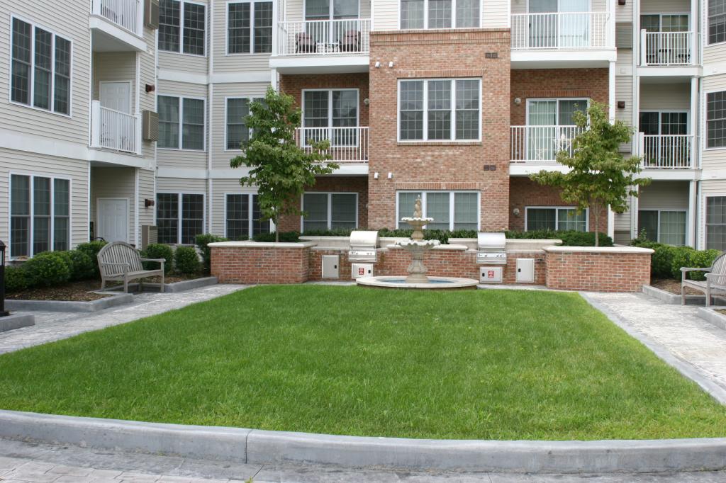 MLS #/Web ID: 2710886