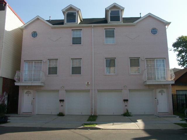 MLS #/Web ID: 2711086