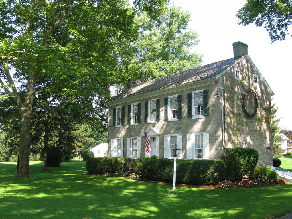 MLS #/Web ID: 2717486