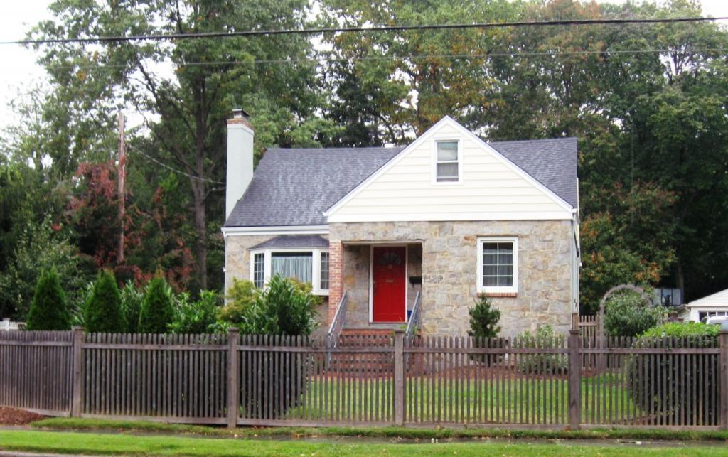 MLS #/Web ID: 2720686