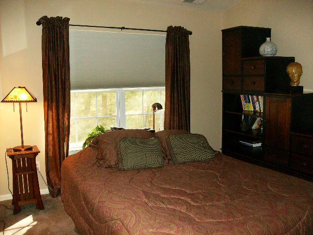 402 CHATFIELD DR