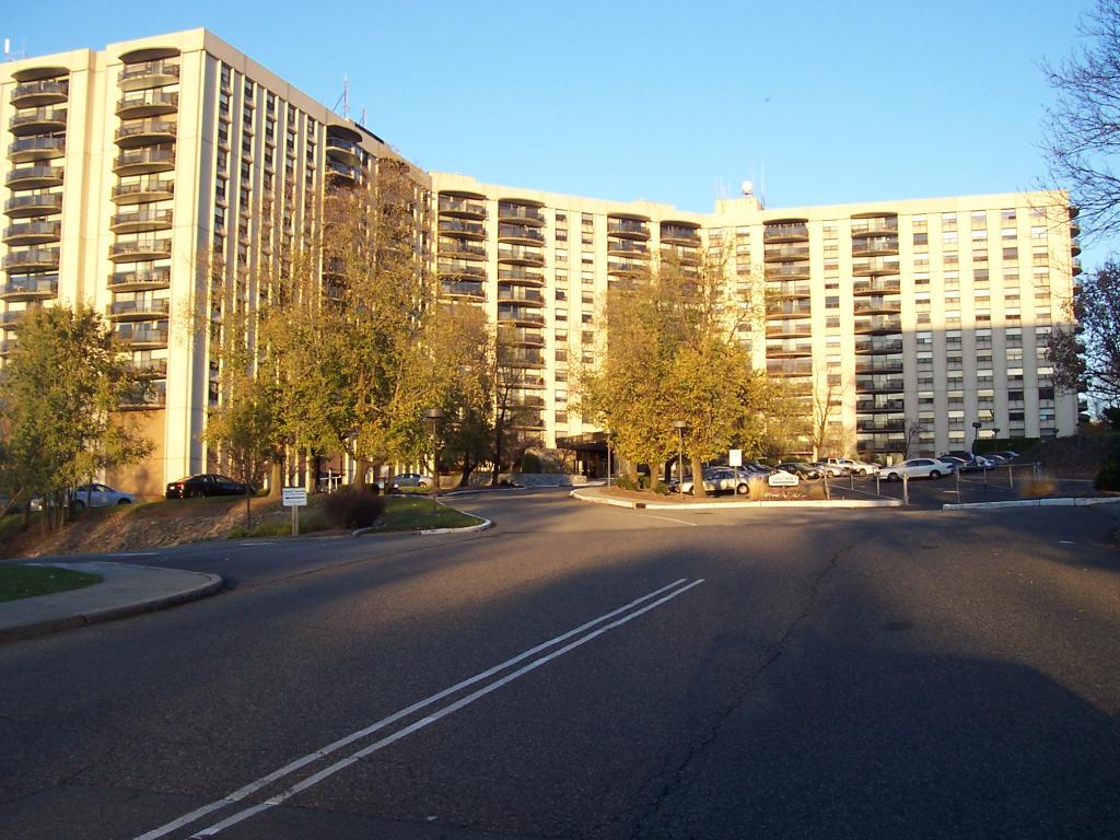MLS #/Web ID: 2724786
