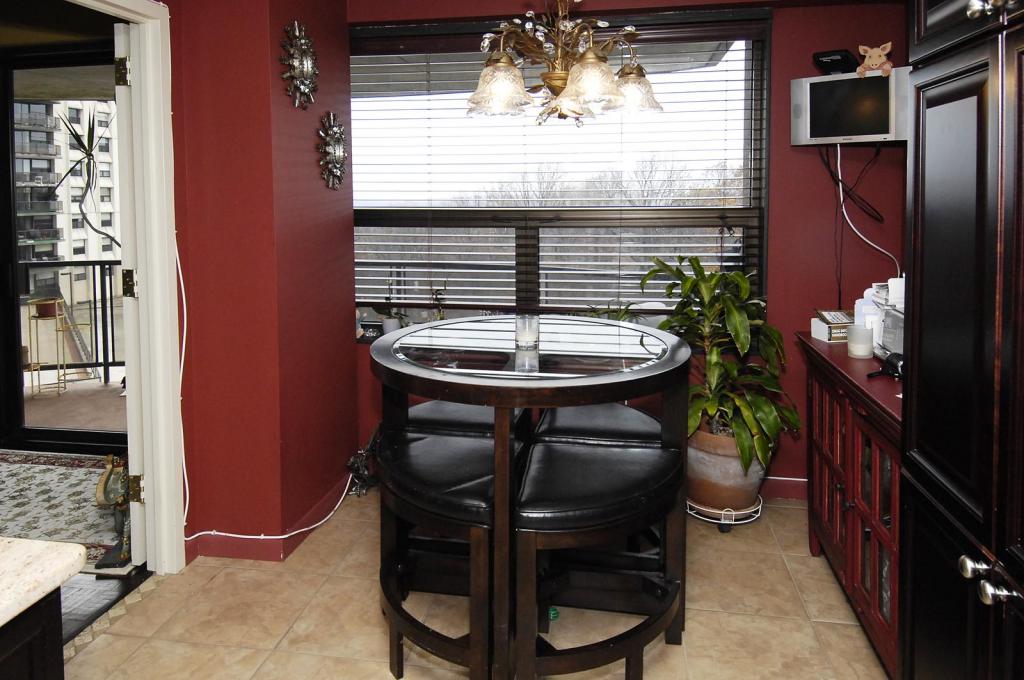 MLS #/Web ID: 2724786