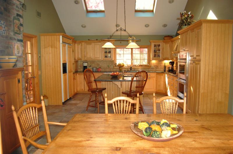 MLS #/Web ID: 2725486