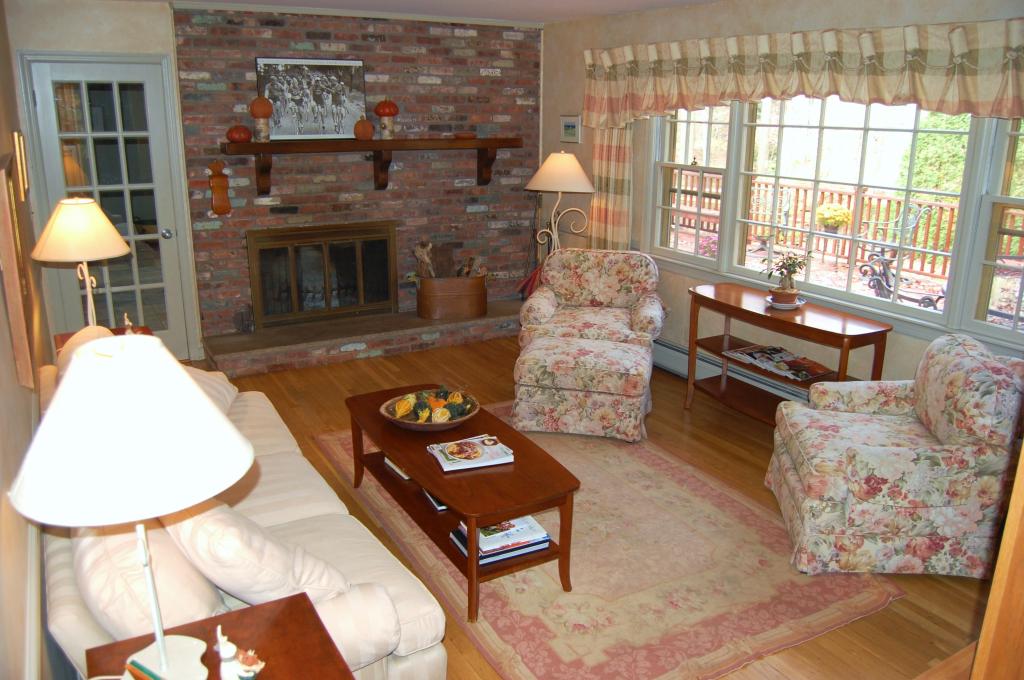 MLS #/Web ID: 2725486