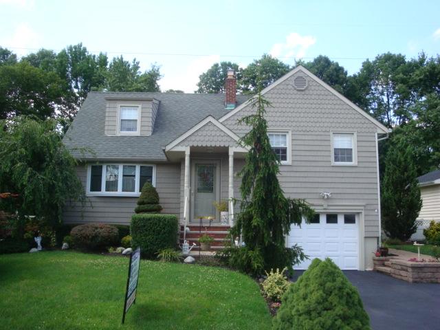 MLS #/Web ID: 2725886