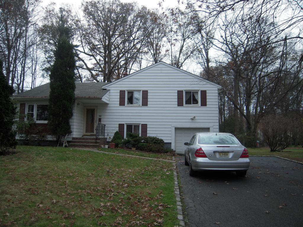 MLS #/Web ID: 2727486