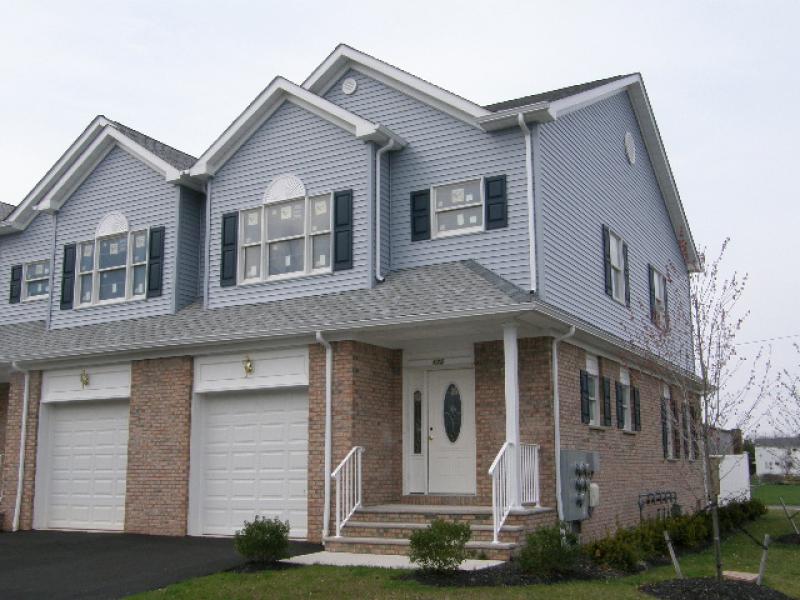 MLS #/Web ID: 2624387