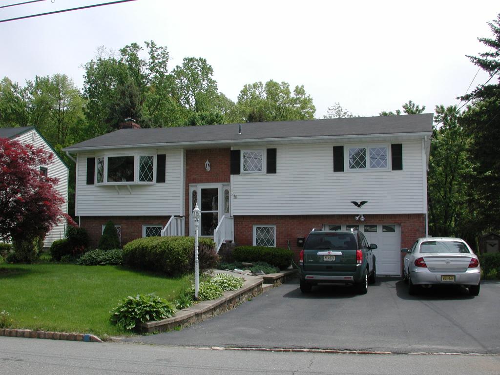 MLS #/Web ID: 2683687