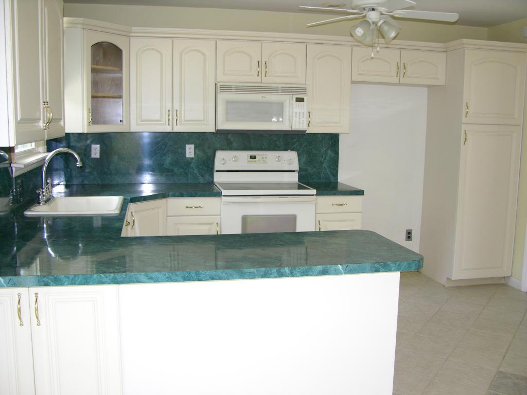 MLS #/Web ID: 2683687