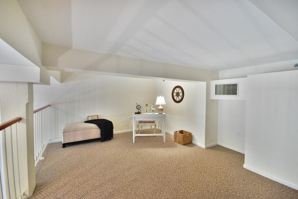 MLS #/Web ID: 2690887