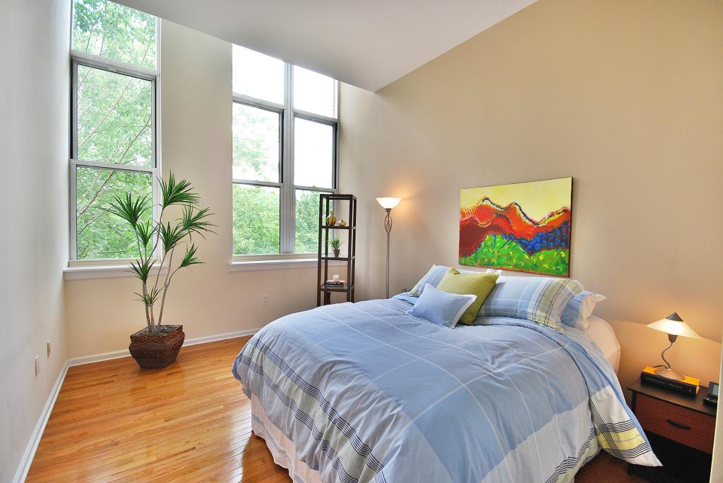 MLS #/Web ID: 2690887