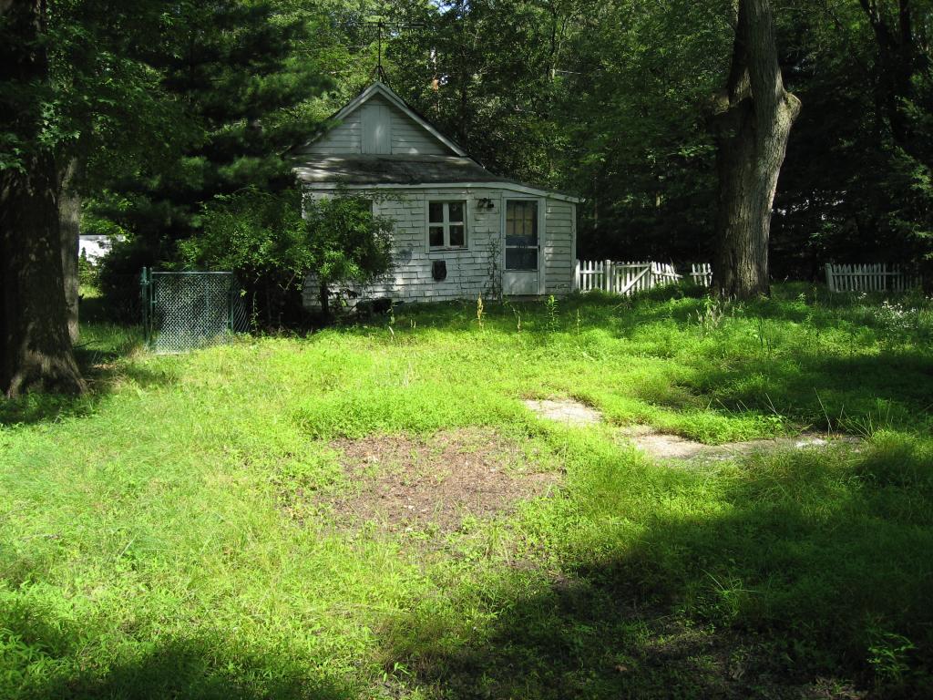 33 ADIRONDACK AVE