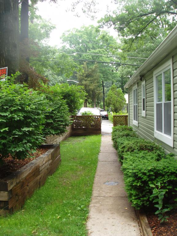 134 Monroe Avenue
