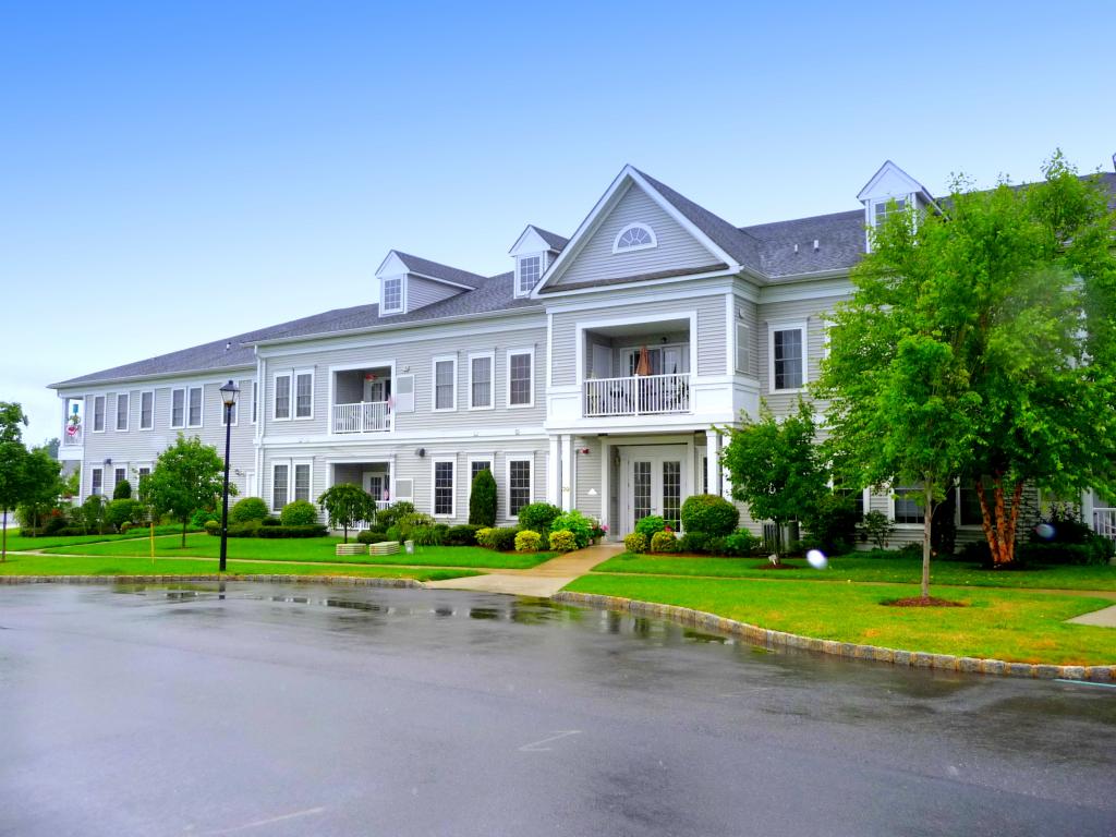 MLS #/Web ID: 2700587