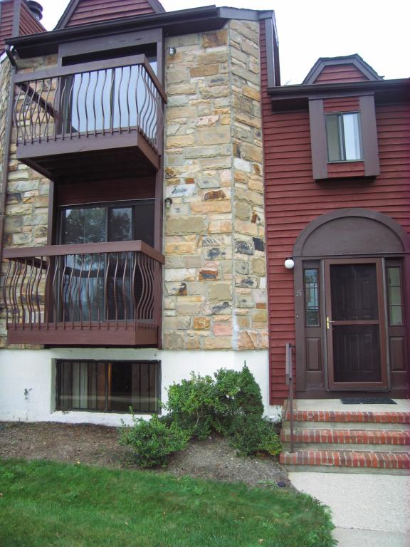 5 TRAFALGAR CT