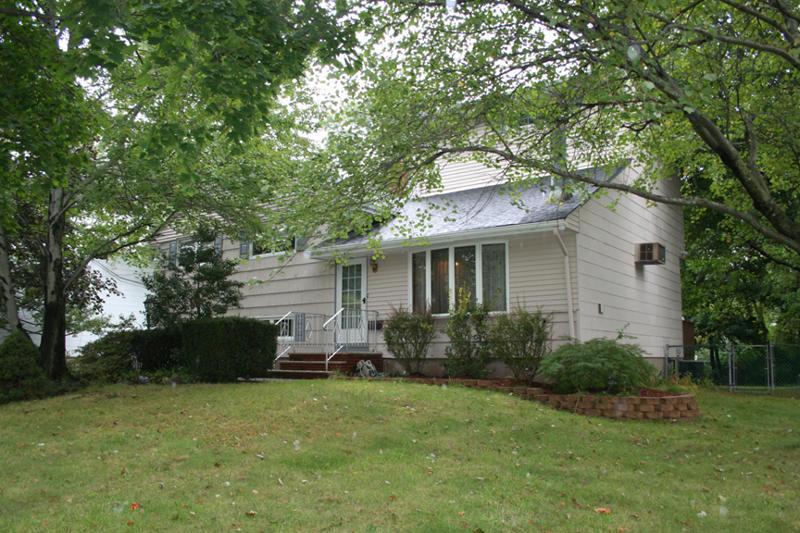 MLS #/Web ID: 2719987